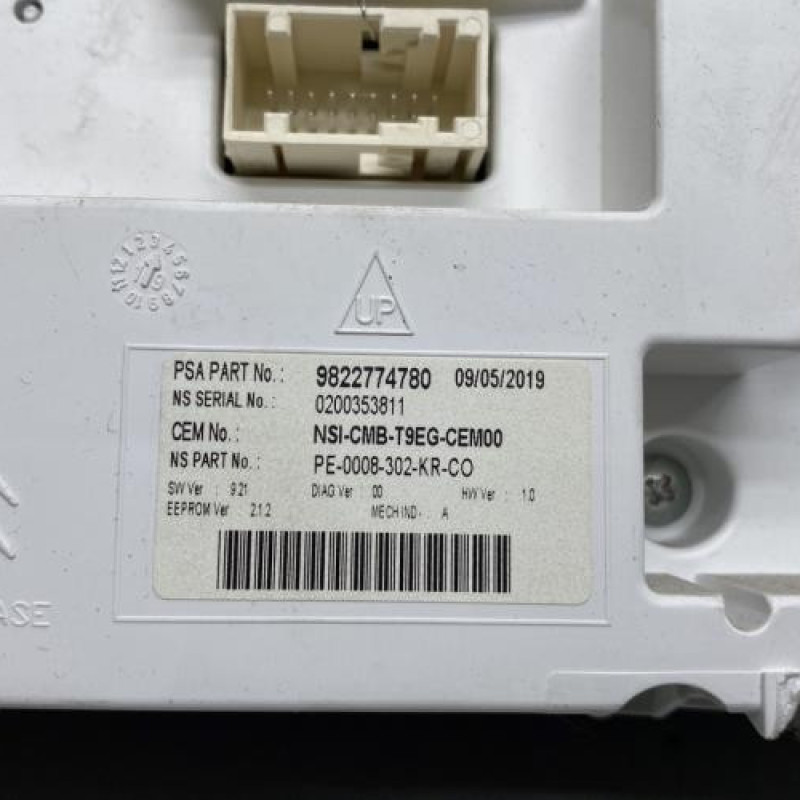Compteur PEUGEOT 308 2 Photo n°4