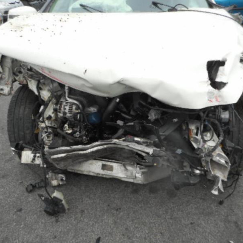 Vanne EGR MERCEDES CLASSE A 176 Photo n°9
