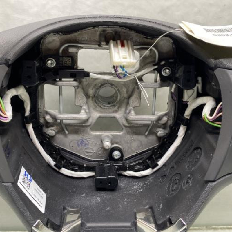 Volant OPEL CORSA F Photo n°4