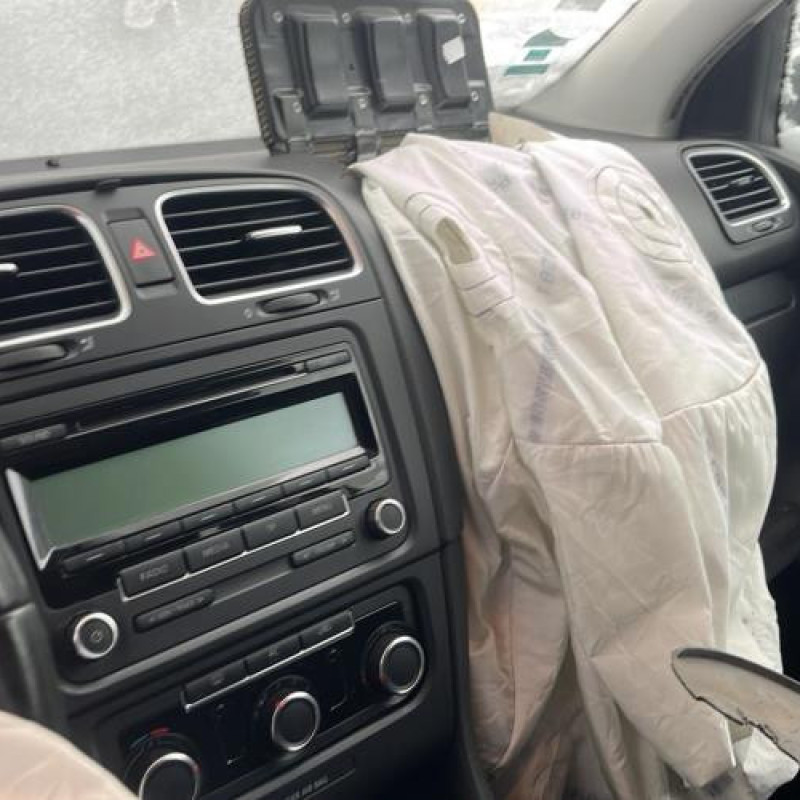 Volant VOLKSWAGEN GOLF 6 Photo n°9