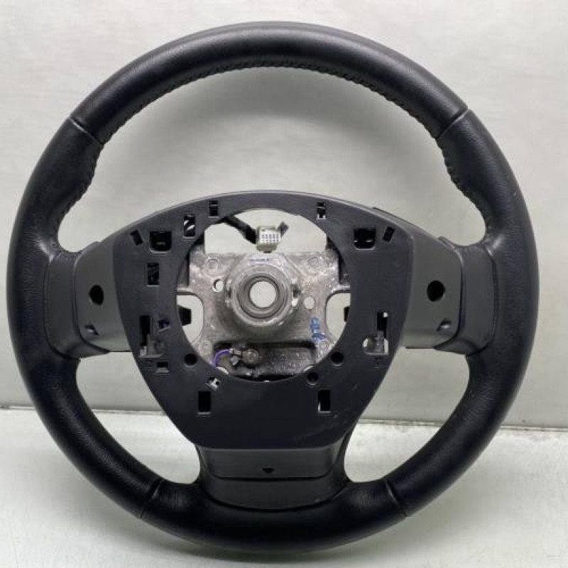 Volant MITSUBISHI SPACE STAR 3 Photo n°5