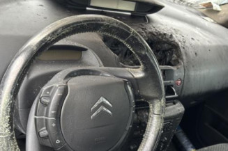 Aile avant droit CITROEN C4 1