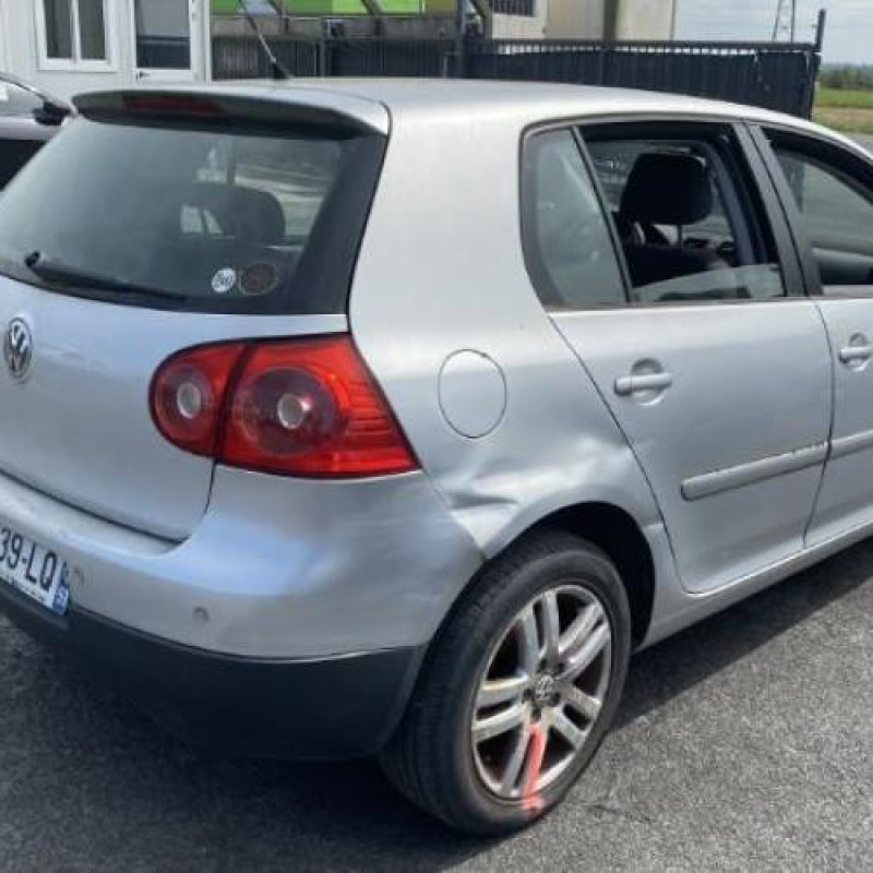 Aile avant droit VOLKSWAGEN GOLF 5 Photo n°11