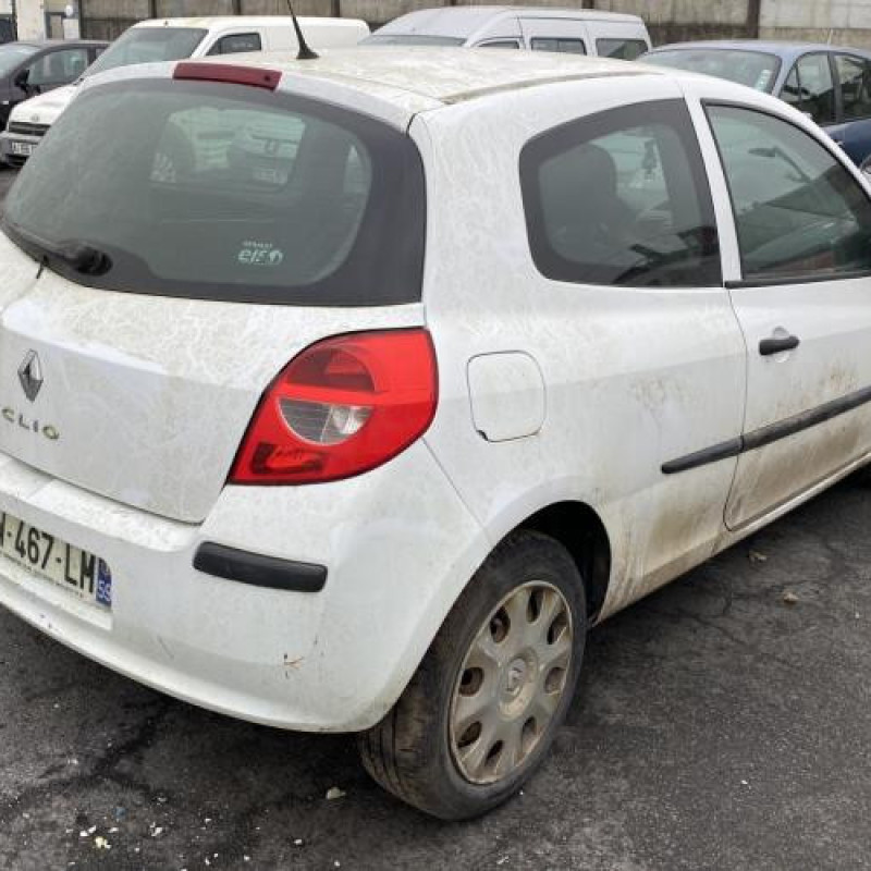 Aile avant droit RENAULT CLIO 3 Photo n°7
