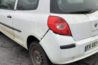 Aile avant droit RENAULT CLIO 3