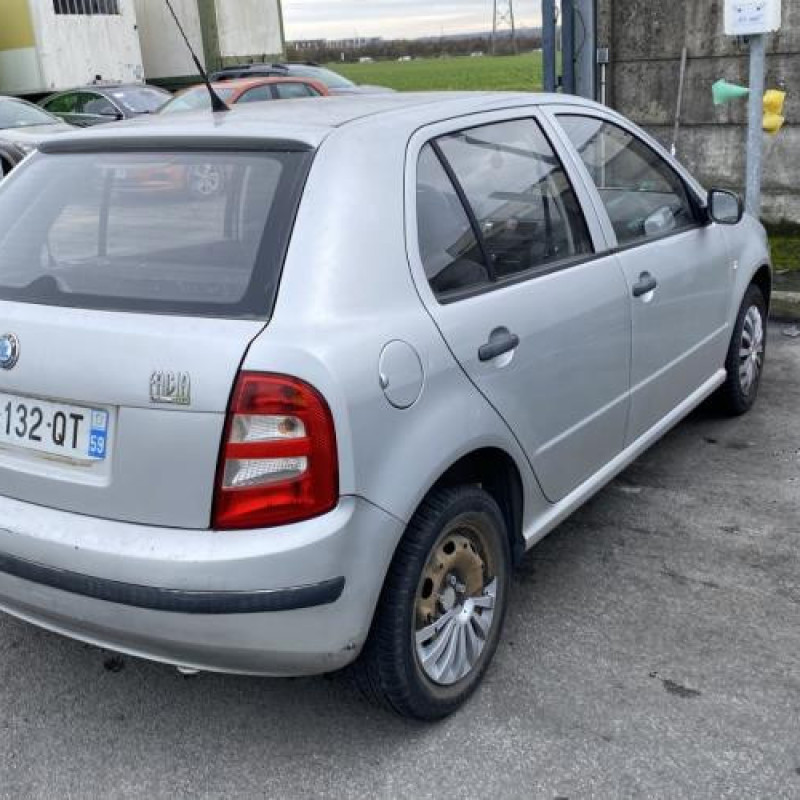 Aile avant droit SKODA FABIA 1 Photo n°7