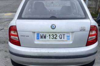 Aile avant droit SKODA FABIA 1
