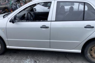 Aile avant droit SKODA FABIA 1