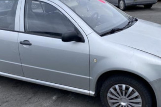 Aile avant droit SKODA FABIA 1