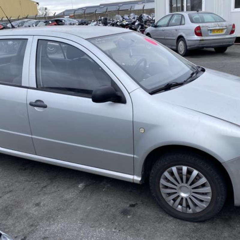 Aile avant droit SKODA FABIA 1 Photo n°11