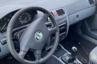 Aile avant droit SKODA FABIA 1