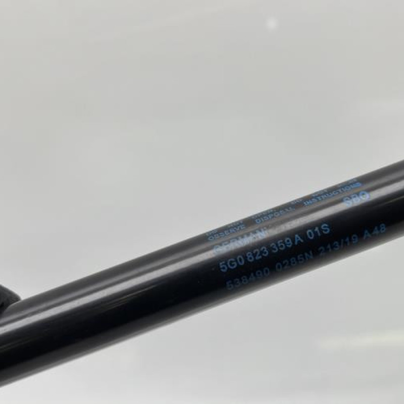 Verin de capot VOLKSWAGEN GOLF 7 Photo n°4