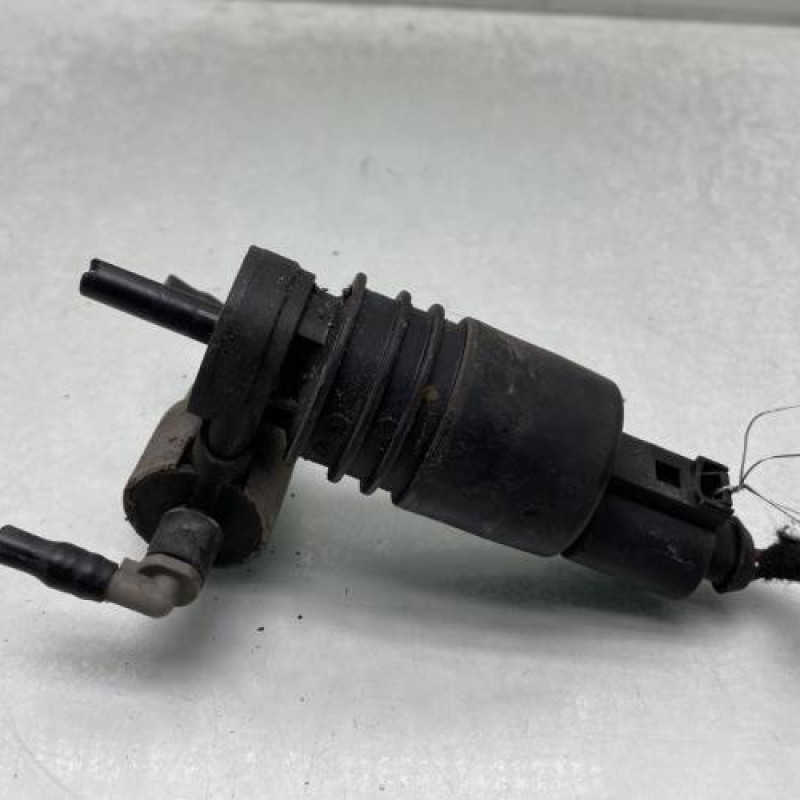 Pompe lave glace avant OPEL MERIVA B Photo n°3