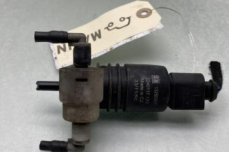 Pompe lave glace avant OPEL MERIVA B