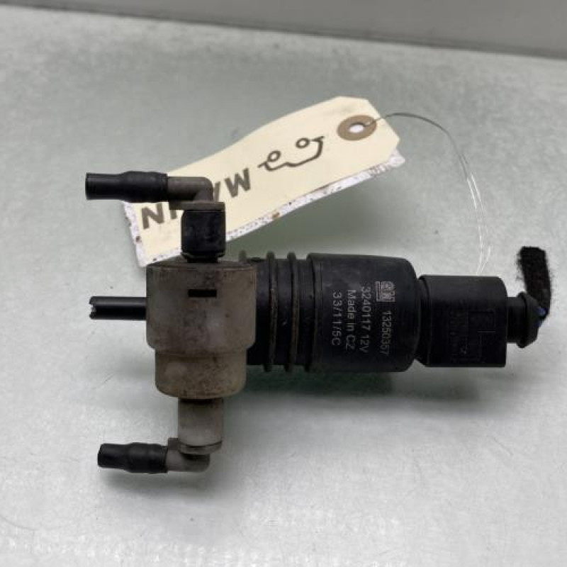 Pompe lave glace avant OPEL MERIVA B Photo n°4