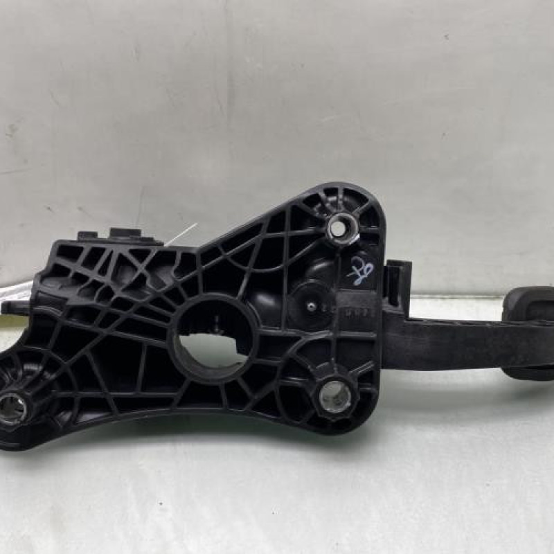 Pedale d'embrayage RENAULT CLIO 5 Photo n°3