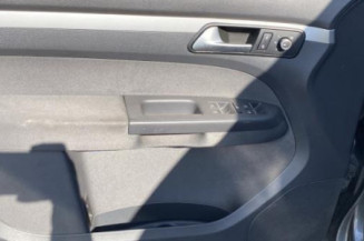 Vitre arriere droit VOLKSWAGEN TOURAN 2