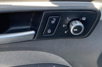 Vitre arriere droit VOLKSWAGEN TOURAN 2