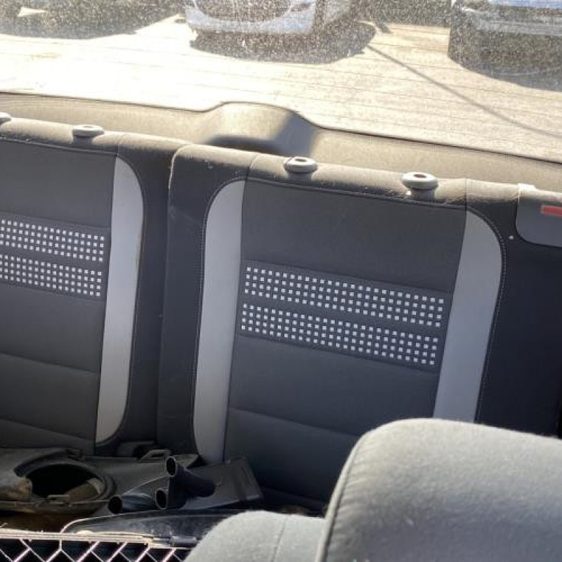 Vitre arriere droit VOLKSWAGEN TOURAN 2 Photo n°18