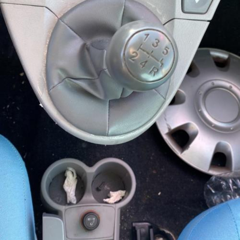 Vitre arriere droit FIAT PANDA 2 Photo n°17