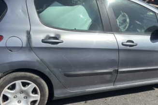 Vitre avant droit PEUGEOT 308 1