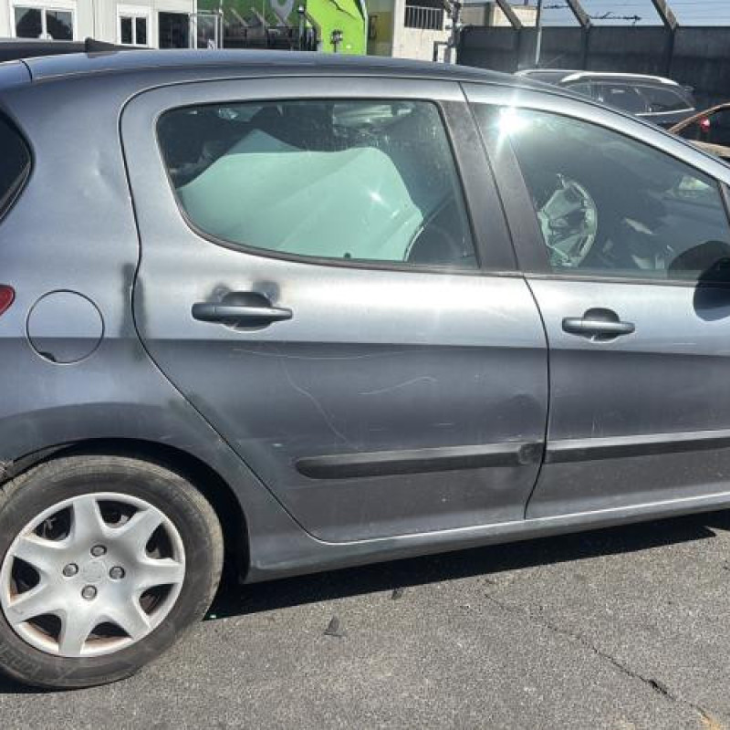 Vitre avant droit PEUGEOT 308 1 Photo n°11