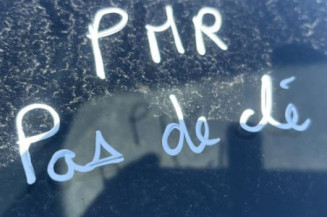 Vitre avant droit PEUGEOT 308 1