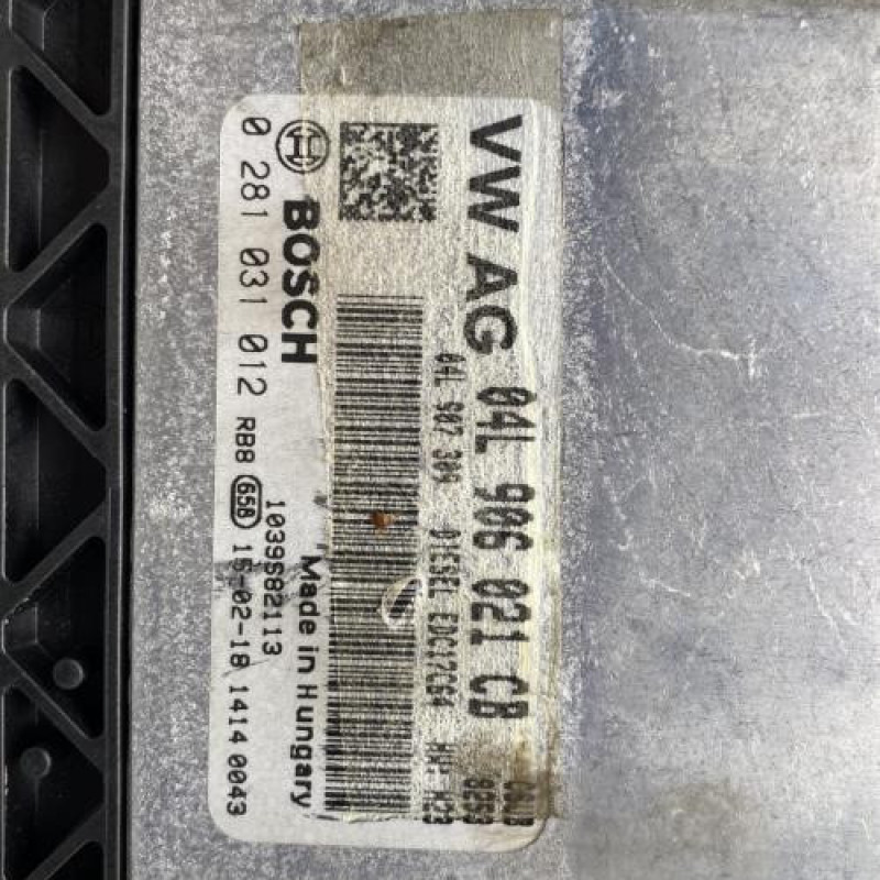 Calculateur moteur AUDI A4 3 Photo n°2