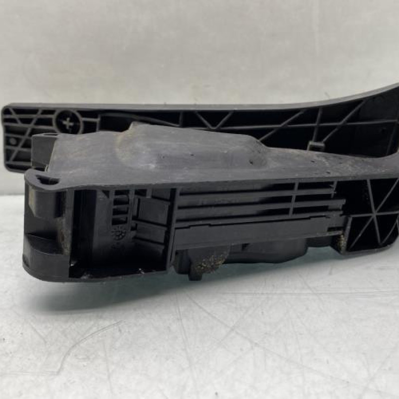 Pedale d'accelerateur BMW SERIE 1 F20 Photo n°3