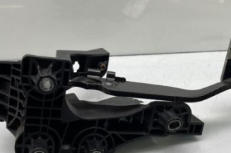Pedale de frein RENAULT ARKANA