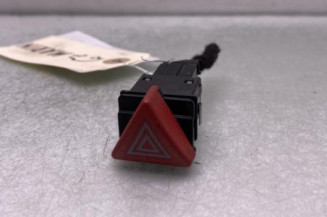 Bouton de warning AUDI A3 2 Photo n°1