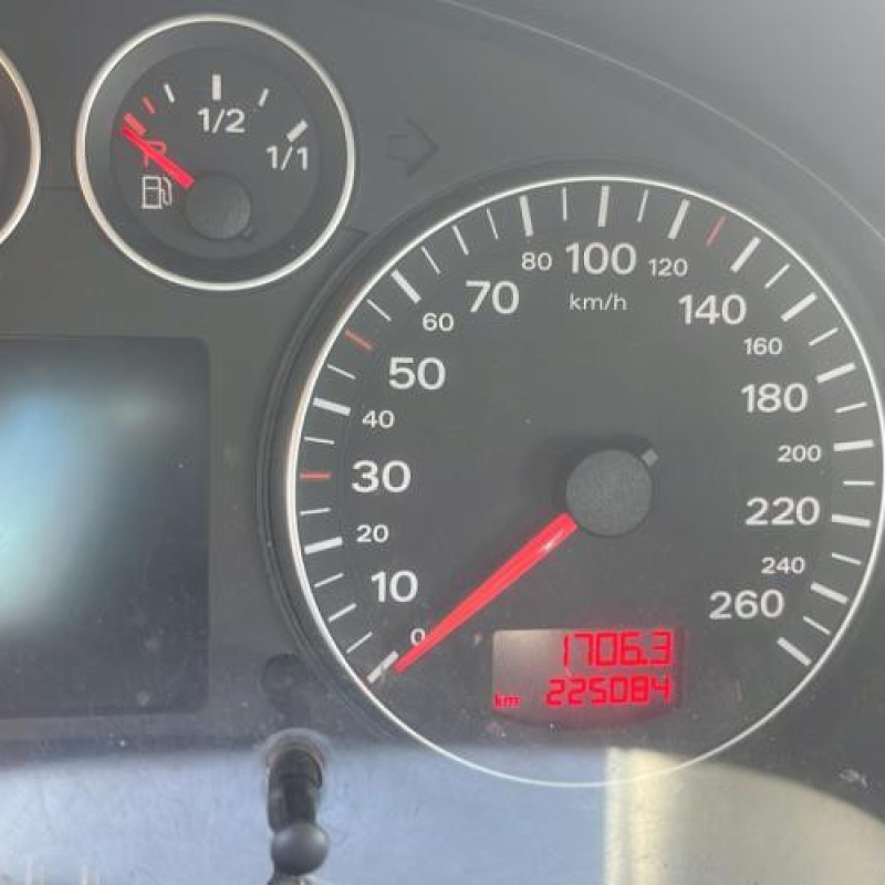 Bouton de warning AUDI A3 2 Photo n°9
