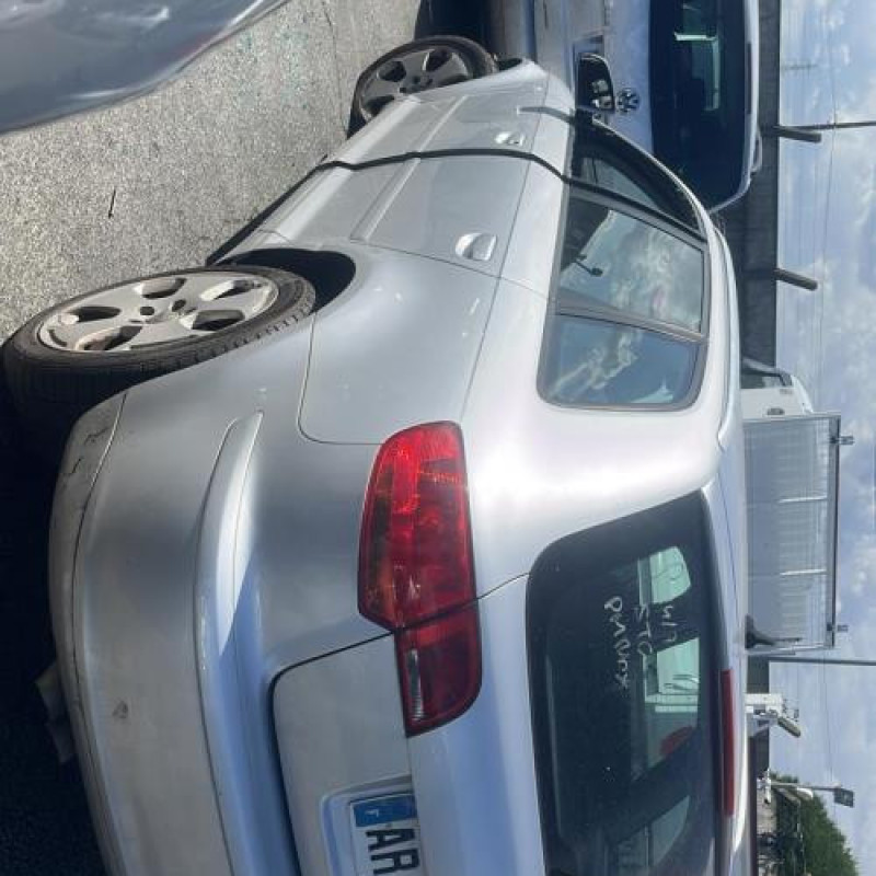 Feu arriere stop central AUDI A3 2 Photo n°20