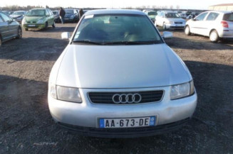 Glace retroviseur gauche AUDI A3 1 Photo n°1