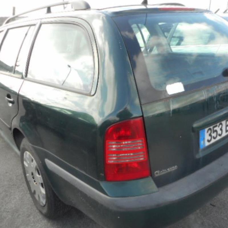 Glace retroviseur droit SKODA OCTAVIA 1 Photo n°4
