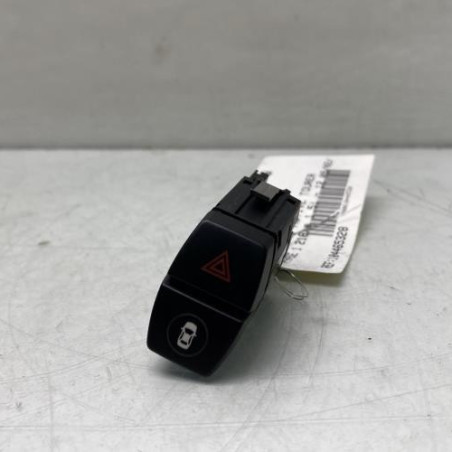 Bouton de warning BMW SERIE 2 F45 ACTIVE Photo n°1