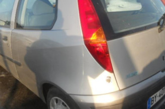 Glace retroviseur droit FIAT PUNTO 2