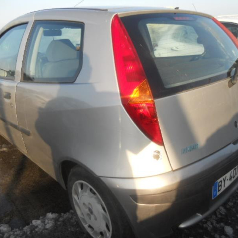 Glace retroviseur droit FIAT PUNTO 2 Photo n°4