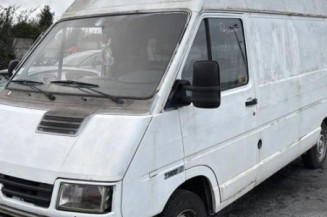 Vitre avant droit RENAULT TRAFIC 1
