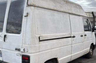Vitre avant droit RENAULT TRAFIC 1
