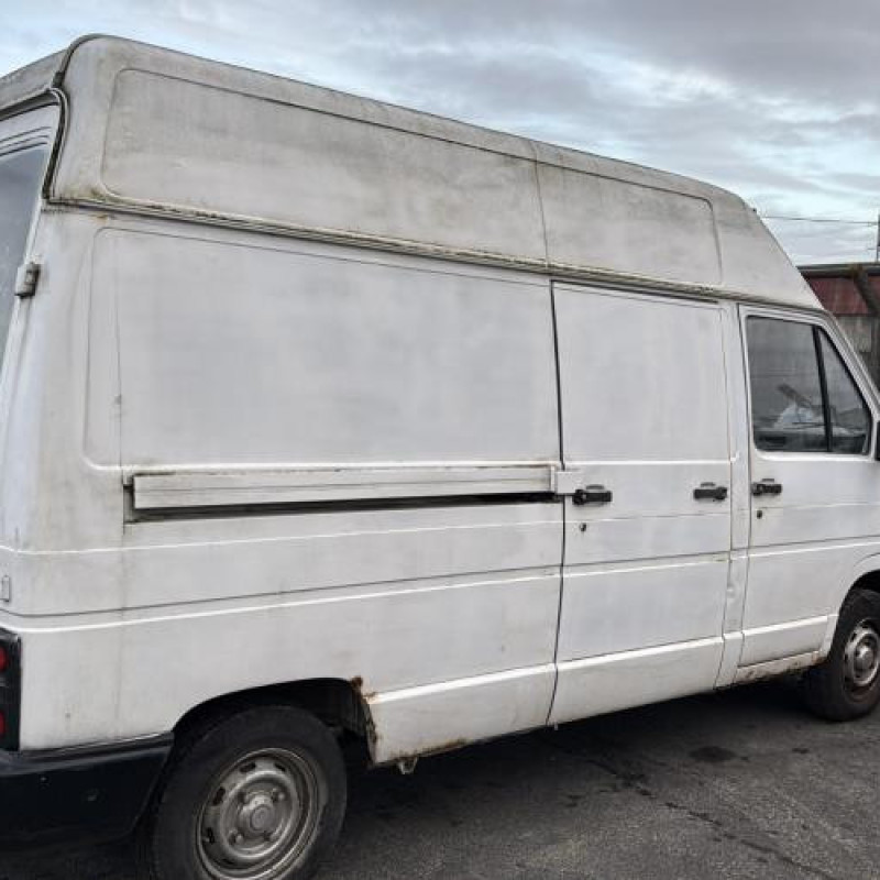 Vitre avant droit RENAULT TRAFIC 1 Photo n°10