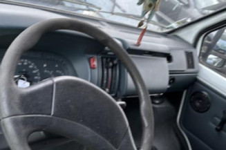 Vitre avant droit RENAULT TRAFIC 1