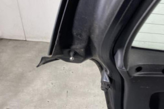 Malle/Hayon arriere RENAULT CLIO 3