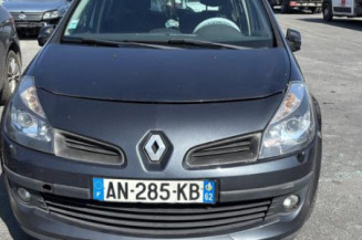 Malle/Hayon arriere RENAULT CLIO 3
