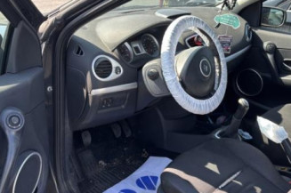 Malle/Hayon arriere RENAULT CLIO 3