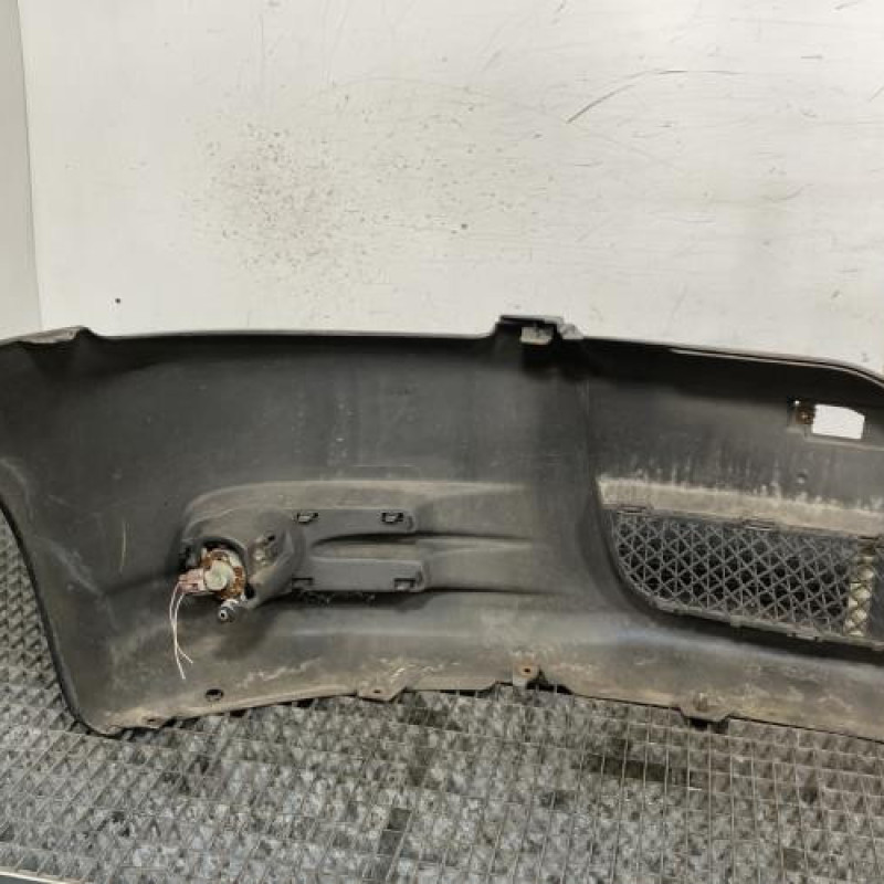 Pare choc avant TOYOTA YARIS 1 Photo n°6