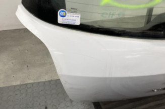 Malle/Hayon arriere RENAULT CLIO 3