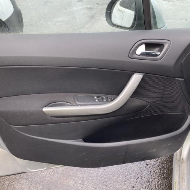 Porte arriere droit PEUGEOT 308 1 SW Photo n°18