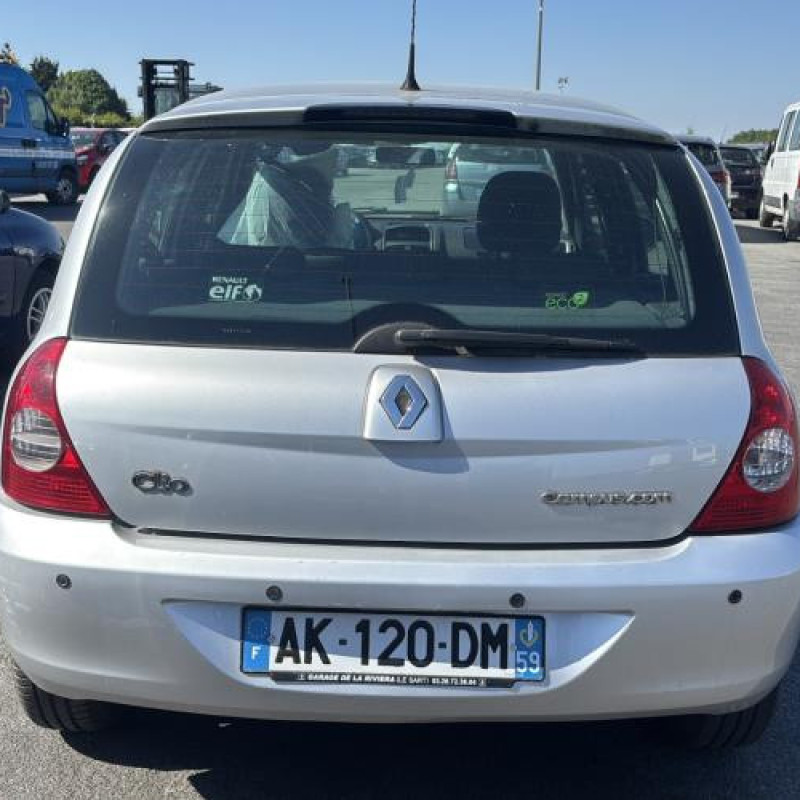 Porte arriere droit RENAULT CLIO 2 CAMPUS Photo n°9