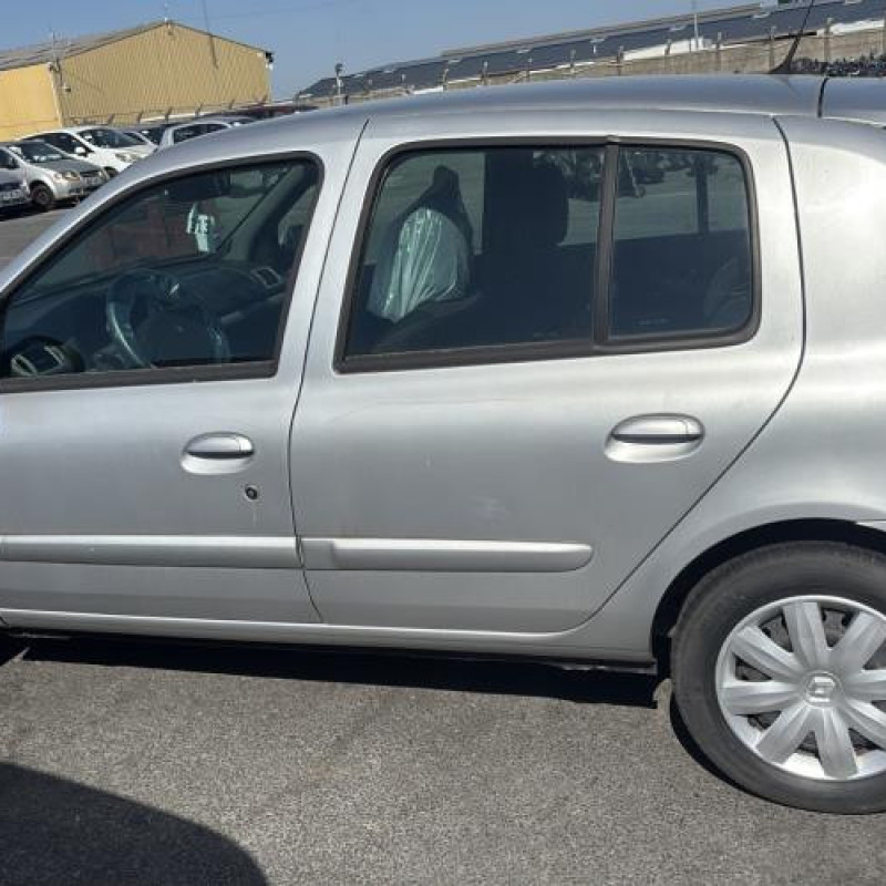 Porte arriere droit RENAULT CLIO 2 CAMPUS Photo n°11